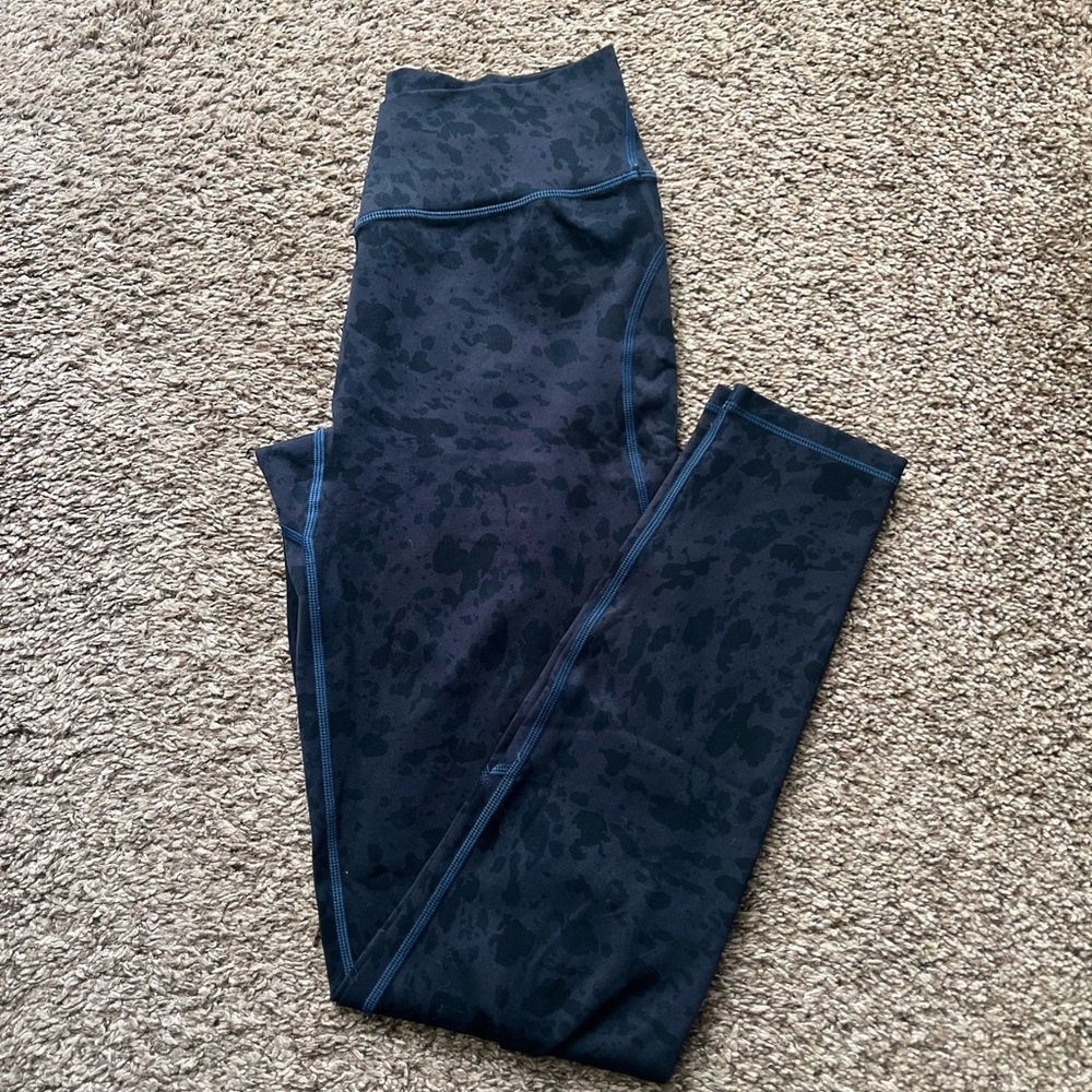 Alphalete Black Camo Legging
